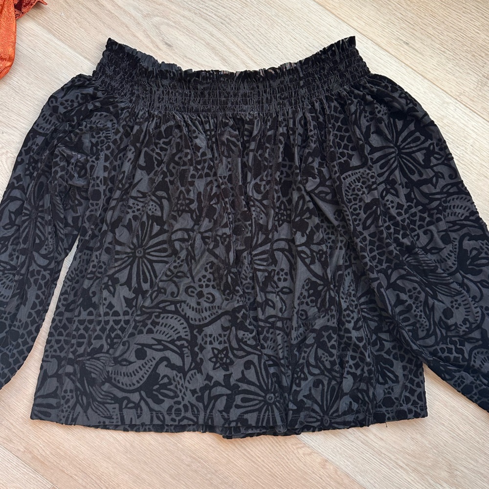 Free People Off the Shoulder Black Velvet Longsleeve